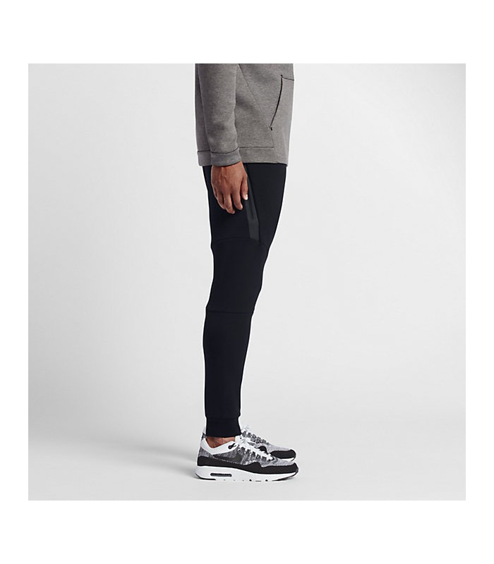 nike tech fleece slim fit joggers