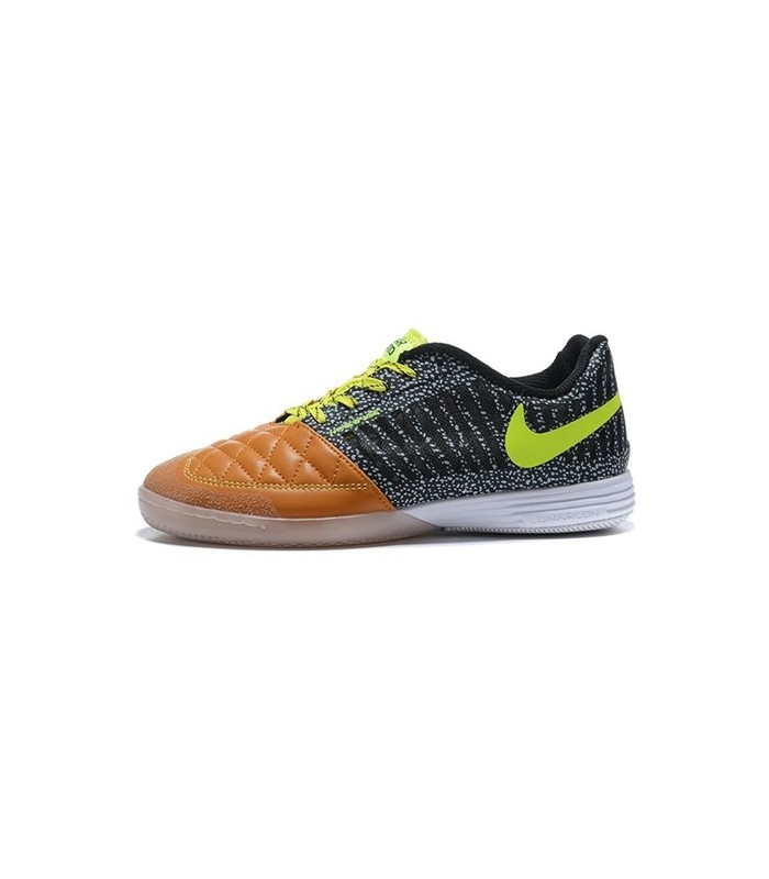 nike futsal gato 2