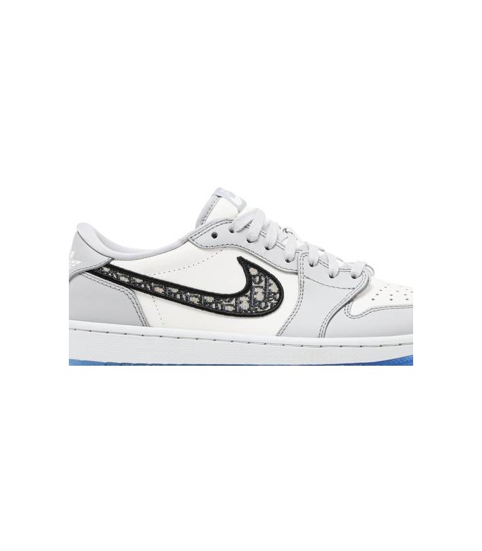 کتانی رانینگ مردانه نایک Dior x Air Jordan 1 Low