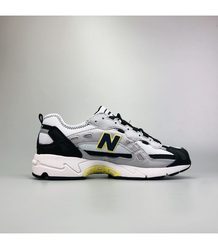 new balance 827 trainers