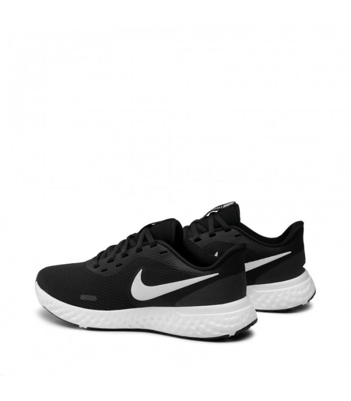 nike revolution bq3207