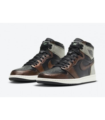کفش پیاده روی زنانه نایک NIKE Air Jordan 1