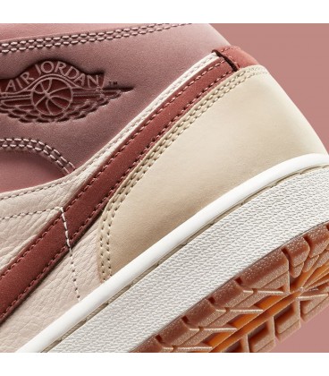 کفش پیاده روی زنانه طرح نایک Nike Air Jordan 1