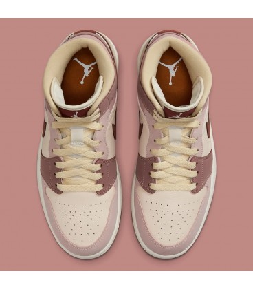 کفش پیاده روی زنانه طرح نایک Nike Air Jordan 1