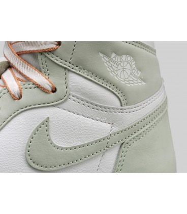 کفش پیاده روی زنانه نایک Nike Air Jordan 1 Mid Seafoam WMNS