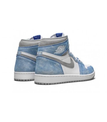 کفش پیاده روی زنانه نایک Nike Air Jordan 1 Retro High Hyper Royal Smoke Grey