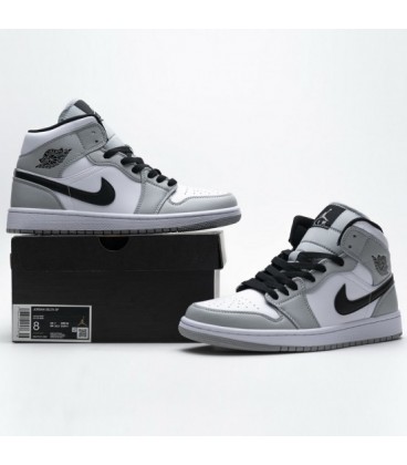 کفش پیاده روی زنانه نایک Nike Air Jordan 1 Mid Light Smoke Grey