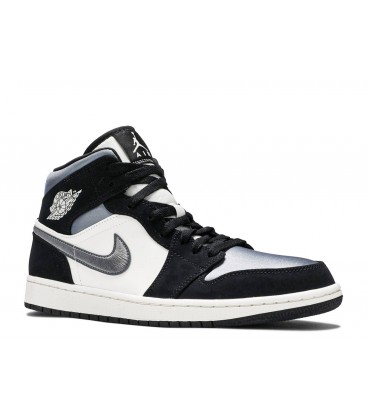 کفش پیاده روی مردانه نایک Nike Air Jordan 1 Mid