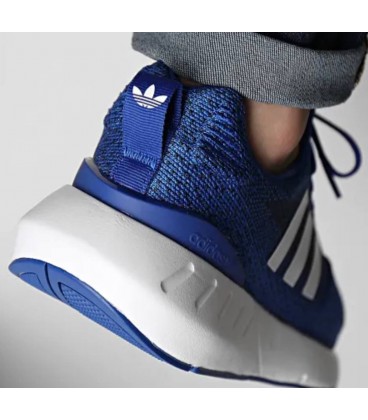 کفش پیاده روی مردانه آدیداس Adidas Swift Run 22 GZ3498