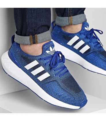 کفش پیاده روی مردانه آدیداس Adidas Swift Run 22 GZ3498
