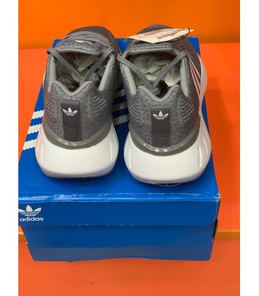 کفش پیاده روی مردانه آدیداس Adidas Swift Run 22 GZ3495