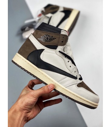 کفش پیاده روی مردانه نایک ایر جردن تراویس Nike Air Jordan 1 High Travis Scott x