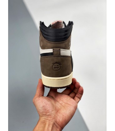 کفش پیاده روی مردانه نایک ایر جردن تراویس Nike Air Jordan 1 High Travis Scott x