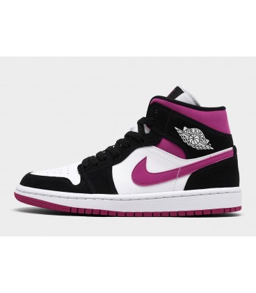 کفش پیاده روی زنانه نایک مدل ایر جردن وان Nike Air Jordan 1 Appears In A Magenta