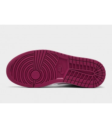 کفش پیاده روی زنانه نایک مدل ایر جردن وان Nike Air Jordan 1 Appears In A Magenta