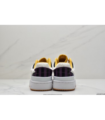 کفش پیاده روی مردانه آدیداس مدل فروم Adidas Forum 84 Low schoenen