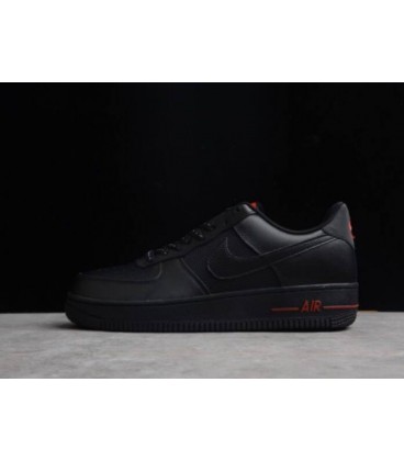 کفش پیاده روی مردانه نایک ایرفورس Nike Adds Laser Sights To This Stealthy Air Force 1