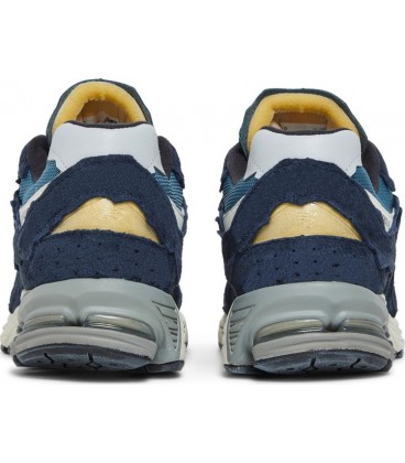 کفش پیاده روی مردانه نیوبالانس New Balance 2002