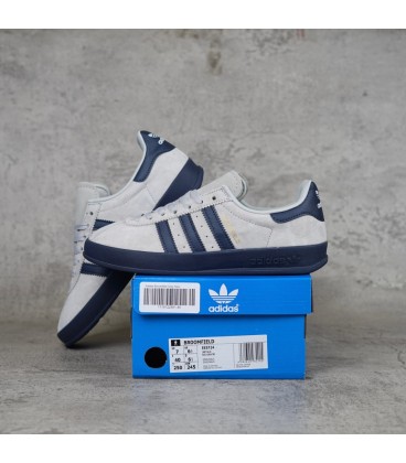 کفش پیاده روی مردانه آدیداس Adidas BROOMFIELD