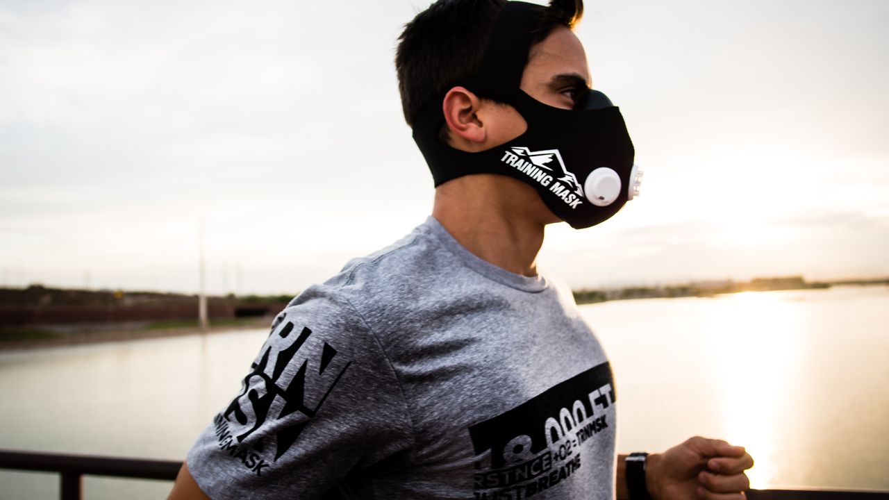آیا ورزش با ماسک خطر آفرین است؟